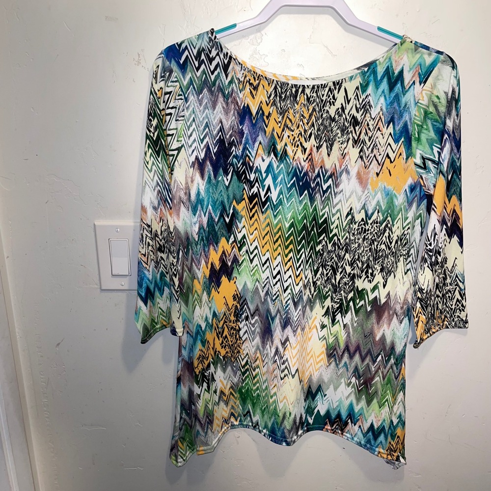 Vintage Peck & Peck Womens Multicolor Chevron Zigzag Sharkbite Hem Top Size M
